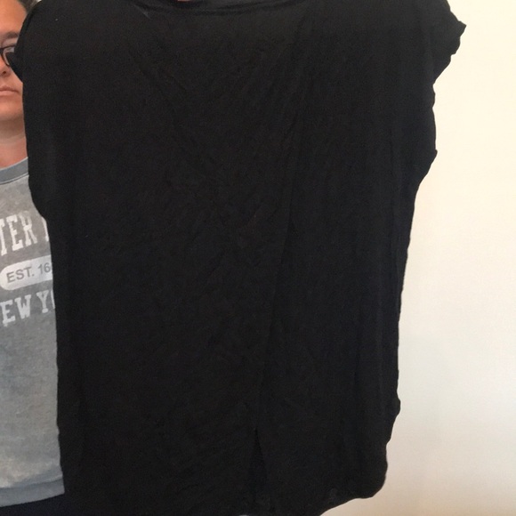 Black Split Back Wilfred Tee - Picture 3 of 3